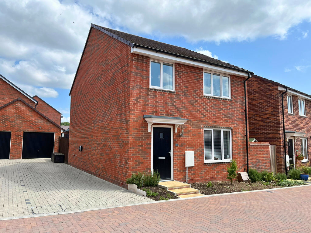 8 Bullrush Close